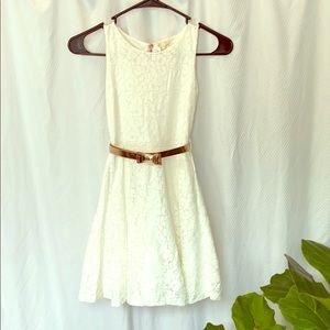 Girls lace dress size 8
